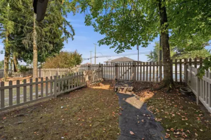 Outdoor Deck Photo of 9 12778 66 Avenue, Surrey, BC