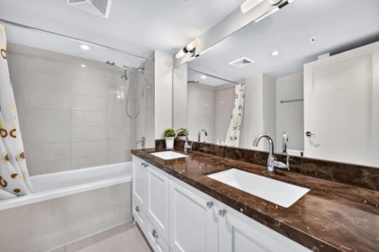 Kitchen Island Photo of 322 9373 Hemlock Drive, Richmond, BC