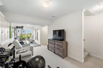 Hallway Photo of 11 2088 Winfield Drive, Abbotsford, BC