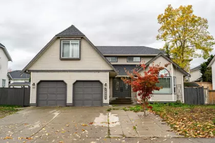 18661 56 Avenue, Surrey, BC, Surrey — Single Family Residence for sale