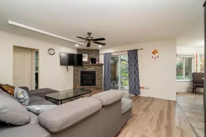 Kitchen Photo of 18661 56 Avenue, Surrey, BC