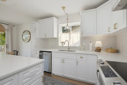 Kitchen Photo of 46435 Mullins Road, Chilliwack, BC