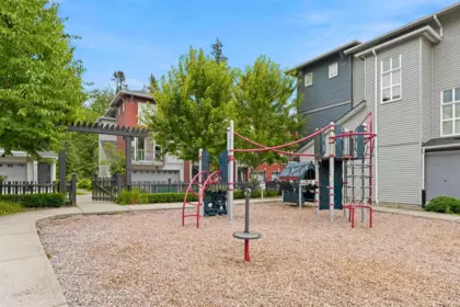 Community Amenities Photo (Clubhouse) of 38 24076 112 Avenue, Maple Ridge, BC