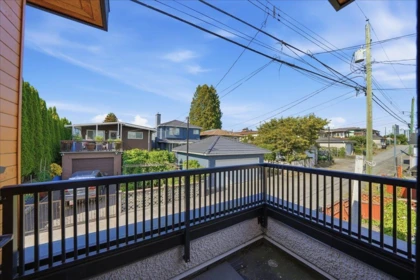 Backyard Photo of 3123 E 7th Avenue, Vancouver, BC