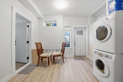 Hot Tub / Spa Photo of 3123 E 7th Avenue, Vancouver, BC