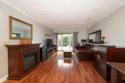 Kitchen Island Photo of 112 2250 Oxford Street, Vancouver, BC