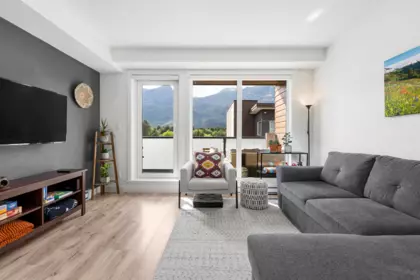 Breakfast Nook Photo of 509 38013 Third Avenue, Squamish, BC