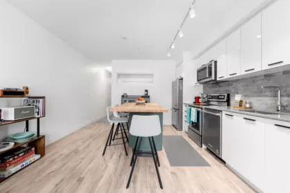 Kitchen Photo of 509 38013 Third Avenue, Squamish, BC