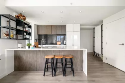 Kitchen Island Photo of 406 209 E 7th Avenue, Vancouver, BC