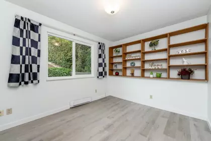 Guest Bathroom Photo of 1205 Cypress Place, Port Moody, BC