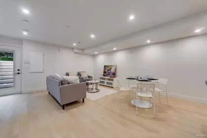 Dining Area Photo of 1 7270 17th Avenue, Burnaby, BC