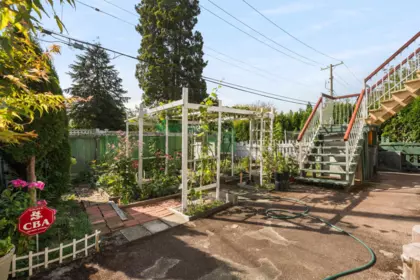 Front Yard Photo of 1594 W 68th Avenue, Vancouver, BC