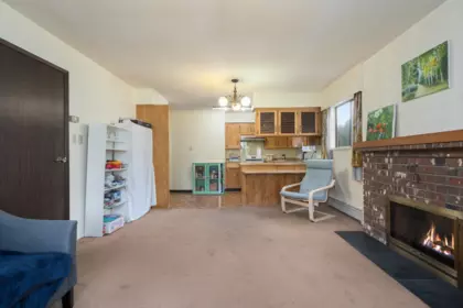 Kitchen Island Photo of 1594 W 68th Avenue, Vancouver, BC