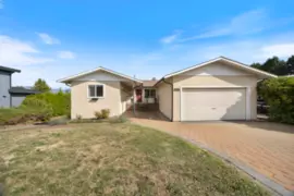 8200 Burnfield Crescent, Burnaby, BC