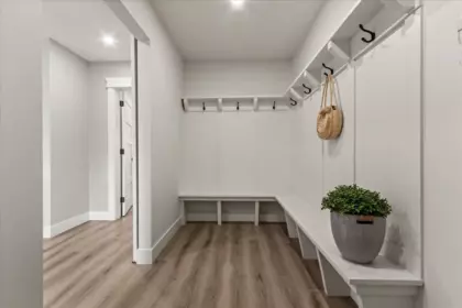 Entry Foyer Photo of 51821 Nevin Road, Rosedale, BC