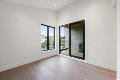 Hallway Photo of 103 1518 Hatton Avenue, Burnaby, BC
