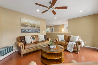 Dining Area Photo of 101 1180 Falcon Drive, Coquitlam, BC