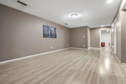 Entry Foyer Photo of 101 1180 Falcon Drive, Coquitlam, BC