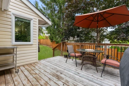 Hot Tub / Spa Photo of 101 1180 Falcon Drive, Coquitlam, BC