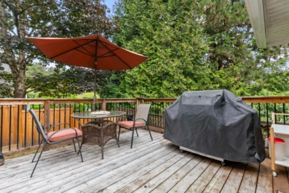 Swimming Pool Photo of 101 1180 Falcon Drive, Coquitlam, BC
