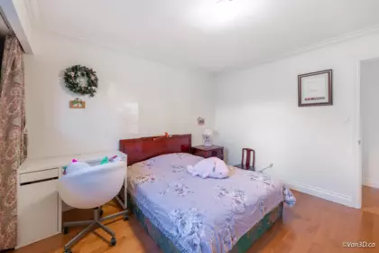 Hallway Photo of 6408 Chaucer Place, Burnaby, BC
