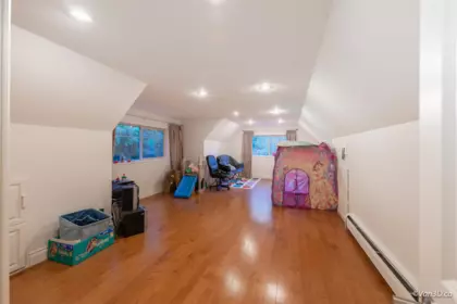 Staircase Photo of 6408 Chaucer Place, Burnaby, BC