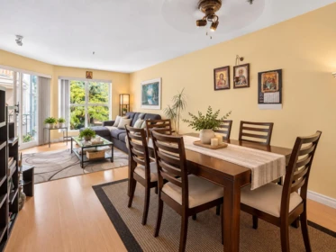 Kitchen Island Photo of 401 1128 Sixth Avenue, New Westminster, BC