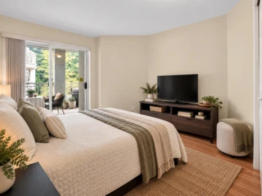 Walk-In Closet Photo of 401 1128 Sixth Avenue, New Westminster, BC