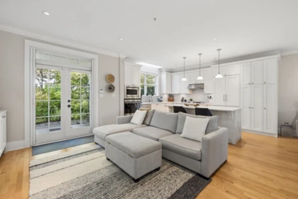 Bedroom 4 Photo of 2015 Esquimalt Avenue, West Vancouver, BC