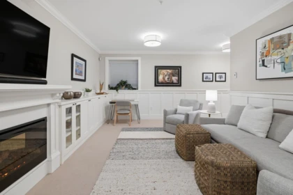Hot Tub / Spa Photo of 2015 Esquimalt Avenue, West Vancouver, BC