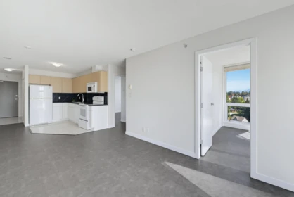 Guest Bathroom Photo of 1007 13618 100 Avenue, Surrey, BC