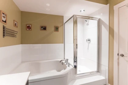 Guest Bathroom Photo of 3822 Welwyn Street, Vancouver, BC