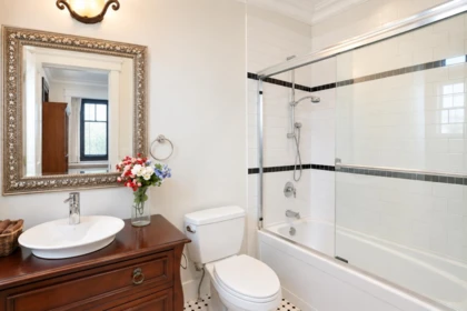 Guest Bathroom Photo of 2509 Mcbain Avenue, Vancouver, BC