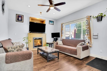 Dining Area Photo of 7 30748 Cardinal Avenue, Abbotsford, BC