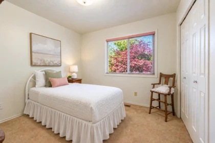 Laundry Room Photo of 33010 Caithness Place, Abbotsford, BC