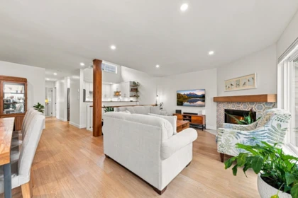Kitchen Island Photo of 402 3441 Curle Avenue, Burnaby, BC
