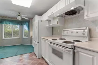 Breakfast Nook Photo of 21 3902 Latimer Street, Abbotsford, BC