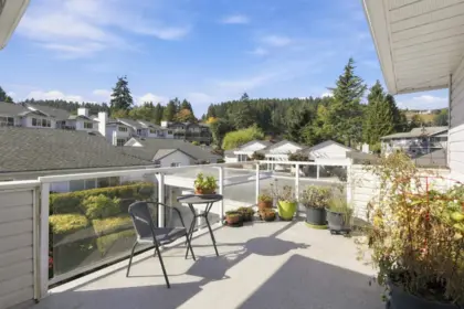 15 699 Dougall Road, Gibsons, BC, Gibsons — Apartment/Condo for sale