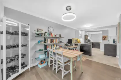 7 7321 Montecito Drive, Burnaby, BC, Burnaby — Townhouse for sale
