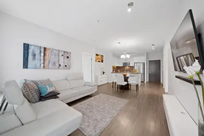 105 3107 Windsor Gate, Coquitlam, BC, Coquitlam — Apartment/Condo for sale