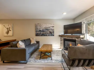 36 4325 Northlands Boulevard, Whistler, BC, Whistler — Townhouse for sale