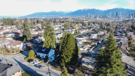 4665 Grafton Street, Burnaby, BC, Burnaby — Single Family Residence for sale