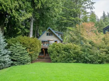 6561 Balsam Way, Whistler, BC, Whistler — Single Family Residence for sale