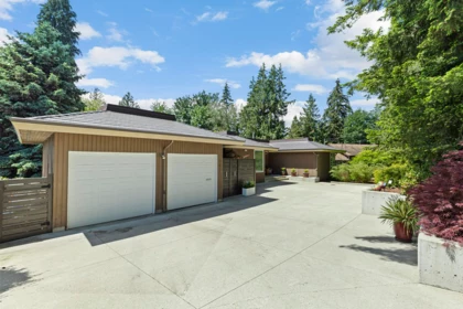 Hot Tub / Spa Photo of 7691 Peterson Street, Mission, BC