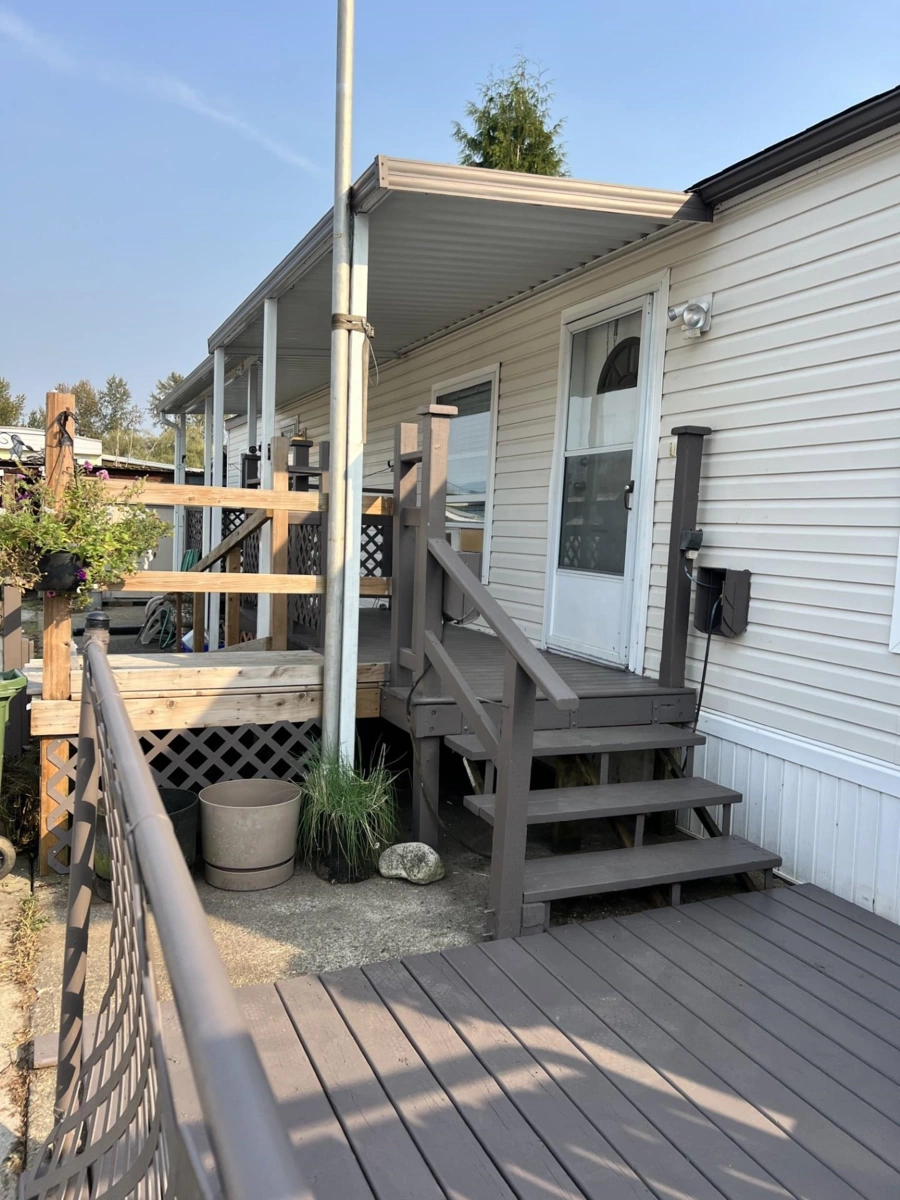 Front Yard Photo of 94 3300 Horn Street, Abbotsford, BC