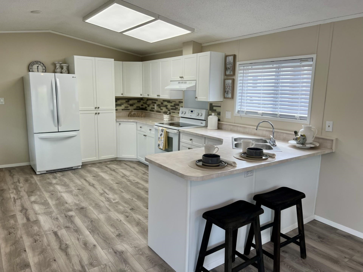 Primary Bathroom Photo of 94 3300 Horn Street, Abbotsford, BC