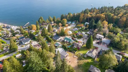 531 Central Avenue, Gibsons, BC, Gibsons — Land for sale