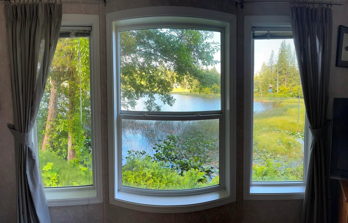 Dining Area Photo of 14 12793 Madeira Park Road, Madeira Park, BC