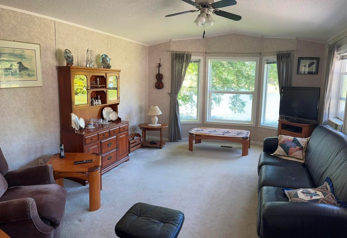 Living Room Photo of 14 12793 Madeira Park Road, Madeira Park, BC