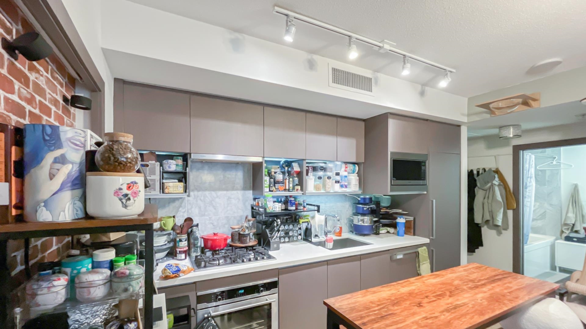 Breakfast Nook Photo of 1205 68 Smithe Street, Vancouver, BC